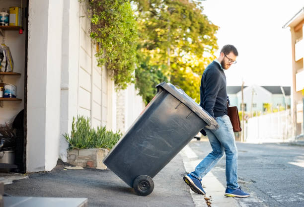 Best Yard Cleanup Services  in Bath, MI